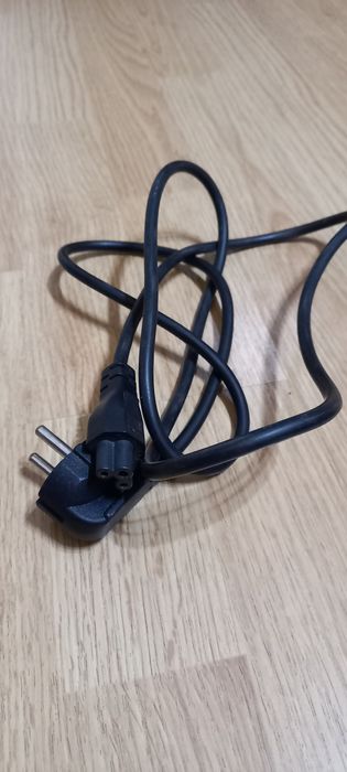 Cabluri alimentare PC,monitoare,televizoare