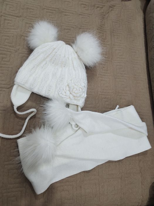 Детские куртки и шапка