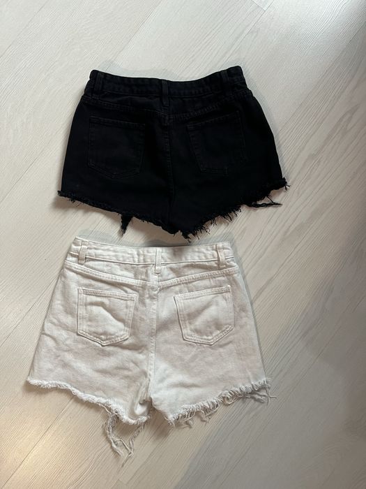 Къси панталонки бял и черен чифт