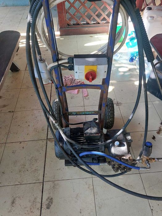 Pompa spalatorie auto