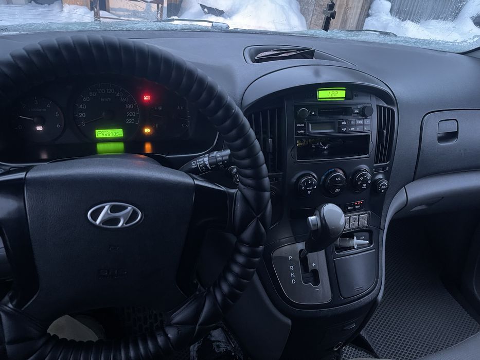 Grand starex продам