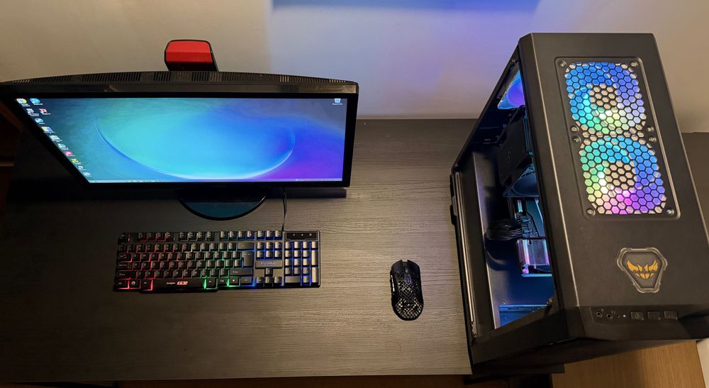 Компютър Ryzen 5800x / 32GB DDR4 3600mhz / RX 6750XT 12 GB/ 1TB SSD
