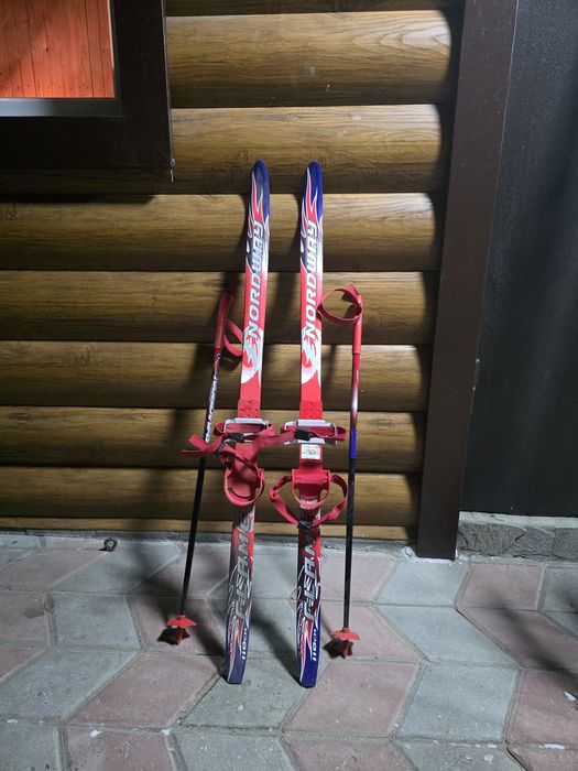 Продам детские лыжи