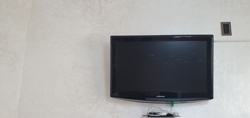 Самсунг ЖК телевизор