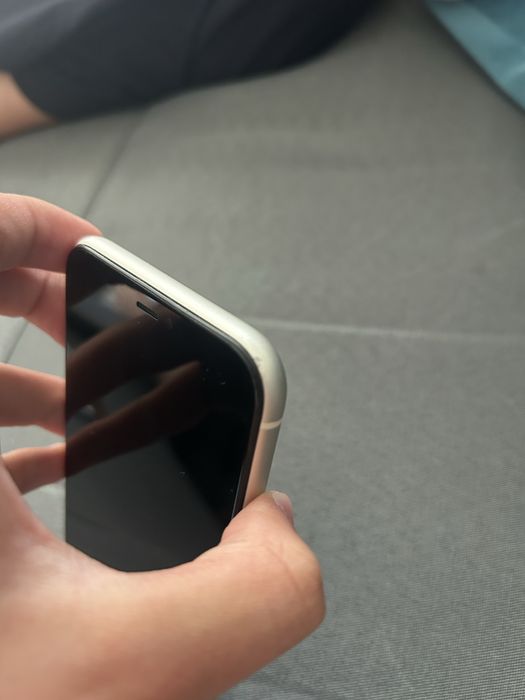 Белый iPhone 11 64гб 80% емкость