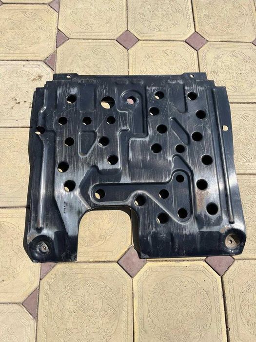 Продам защиту картера