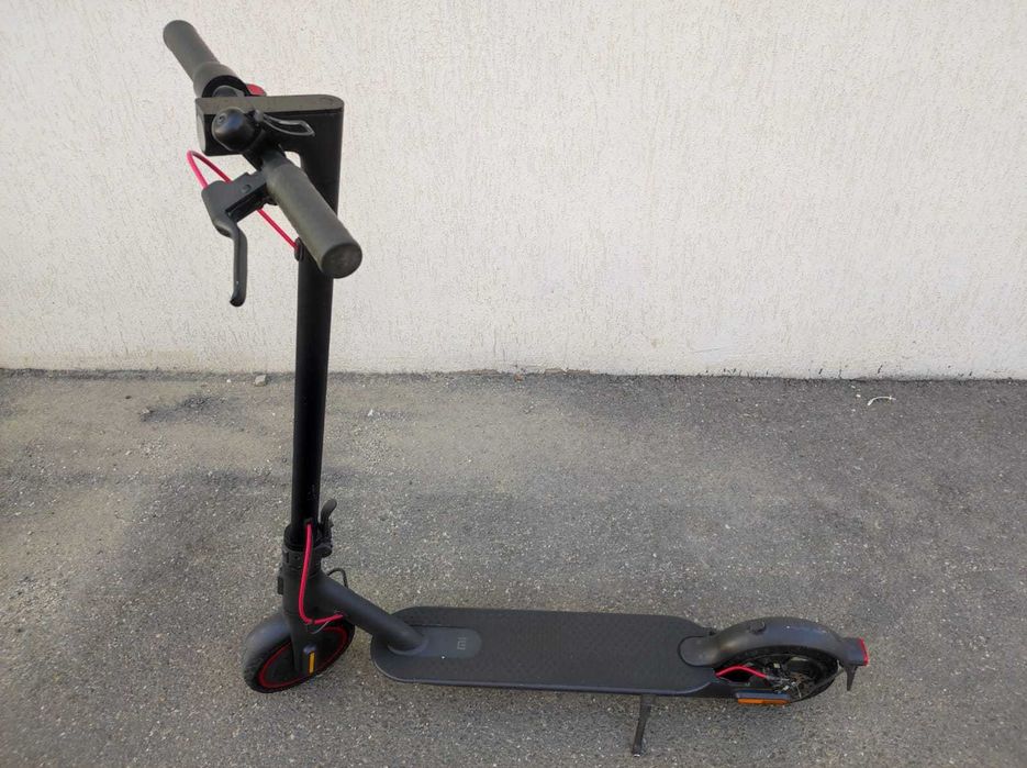 Trotineta electrica Xiaomi Mi Pro 2, imbunatatita, cauciucuri pline, revizie,desfacuta, curatata, gresata,cosmetizata, 2167KMparcursi, autonomie 27 KM
