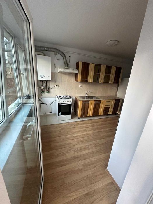 Vand apartament 2 camere+bucatarie, Floresti, str. Muzeul Apei nr.13, et.1