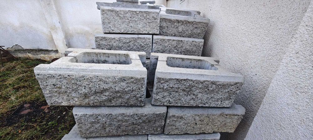 Рустик блокове за подпорна стена