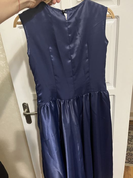 Продам платья все 3 за 15.000