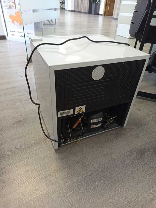 Холодильник 43 л Dauscher