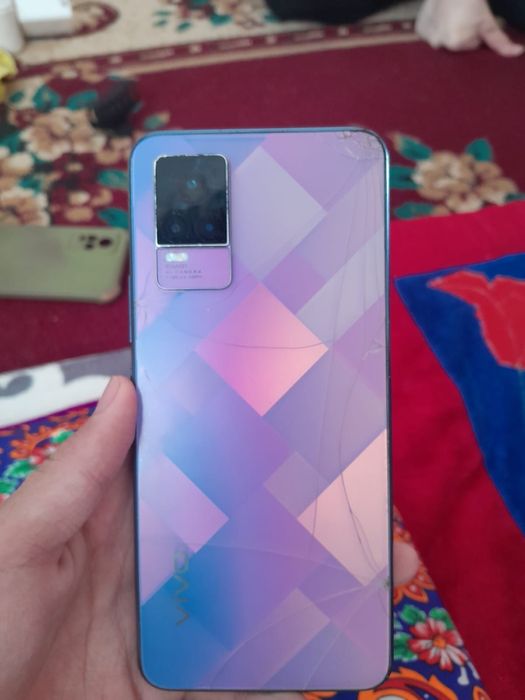 Vivo V21E хорошее состояние