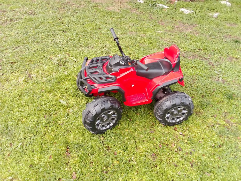 Детски акумулаторен джип бъги, прекрасно състояние, чисто нова батерия