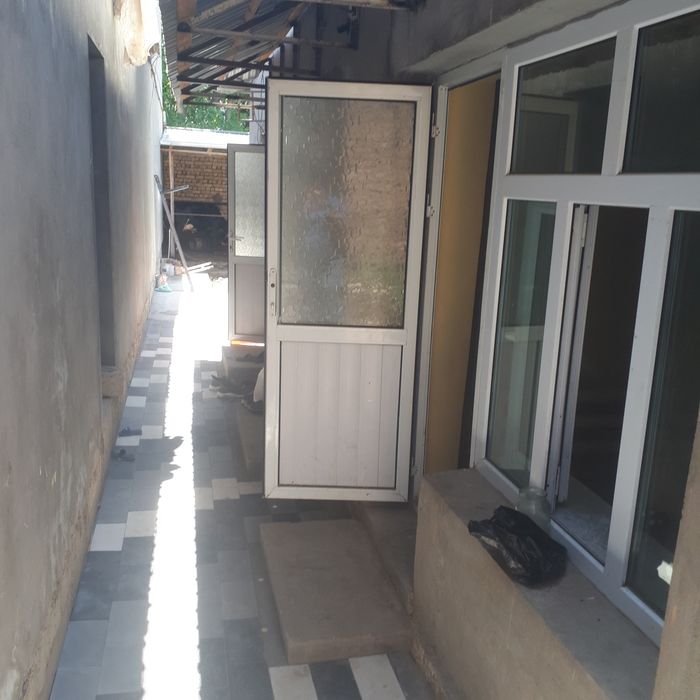 4 Сотих ховли сотилади.