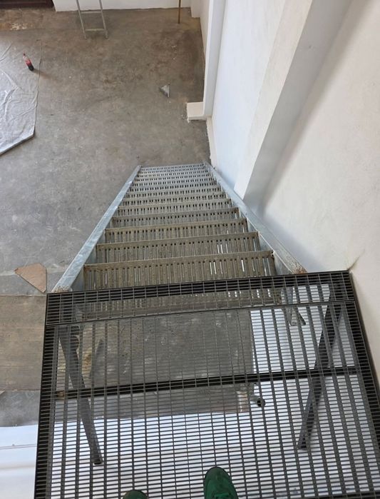 Scări metalice galvanizate