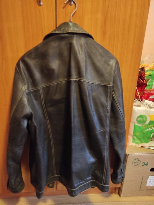 De vanzare geaca piele