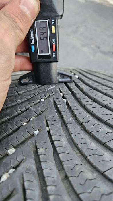 4бр гуми 215 60 16 мишелин