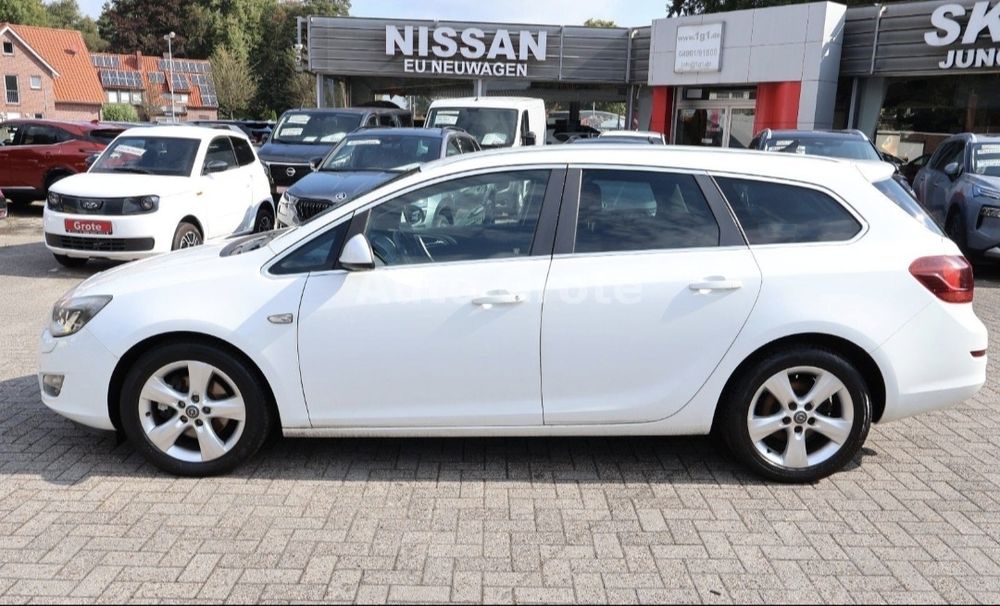 Piese Opel Astra j, in stare impecabila