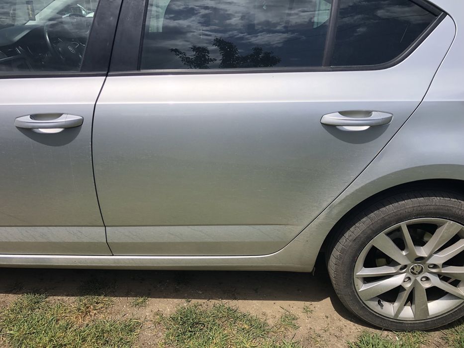 Usa portiera stanga dreapta fata spate Skoda Octavia 3 facelift 2017-2020 cod culoare LA7W HAION BARA SPATE berlina sedan