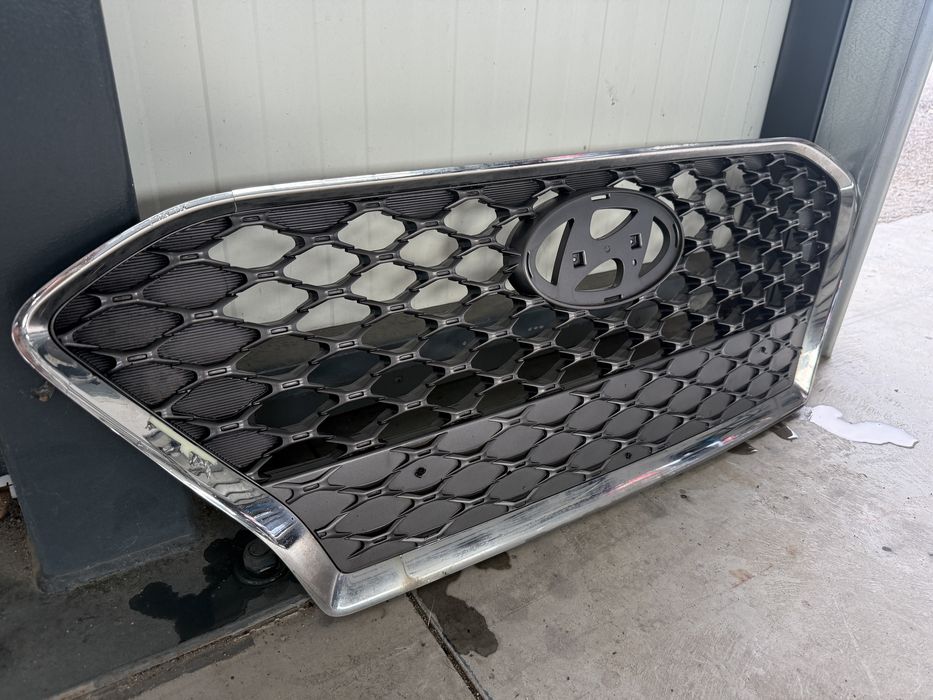Предна решетка Hyundai Kona
