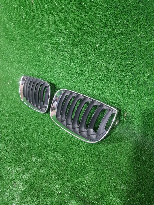 Grila radiator BMW X3 E83 an 2007-2011