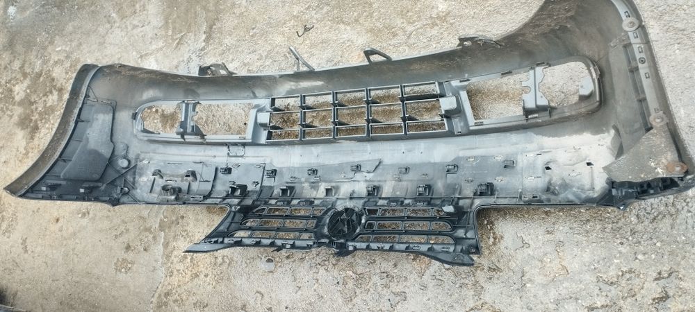 Предна броня за VW Caddy