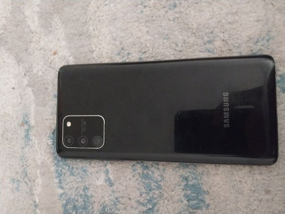 Samsung S10 Lite
