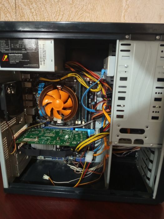 Продаю компьютер для работы и игр