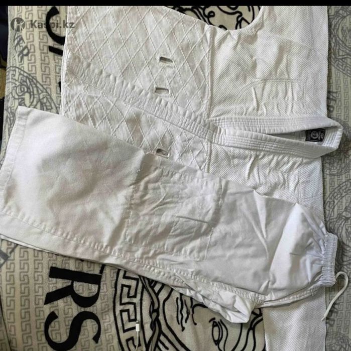 Продам спортивное кимоно