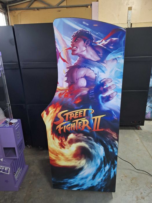 боксова круша игра аркада TEKKEN 7 или STREET FIGHTER V