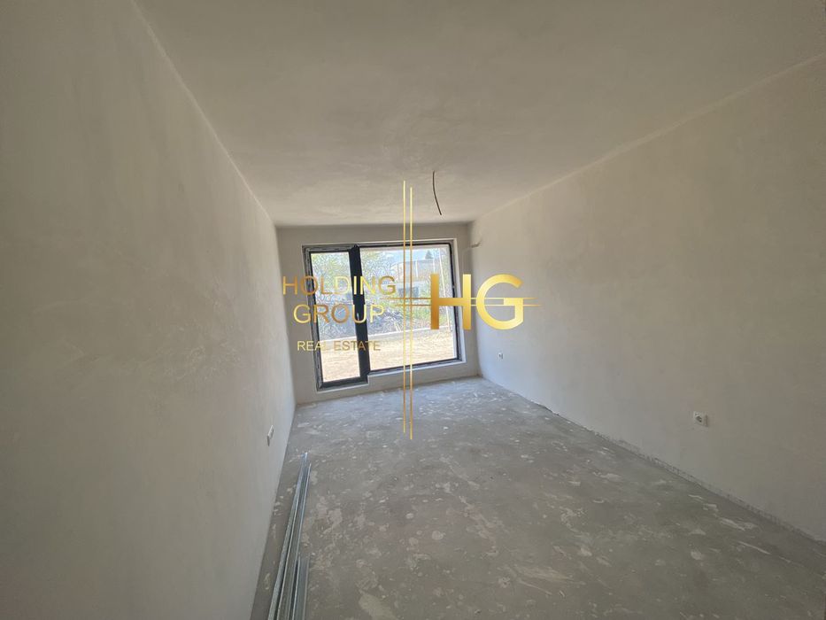 Продава се Двустаен апартамент в Варна, Бриз - 75 кв.м за 837 €/кв.м - Снимка #2