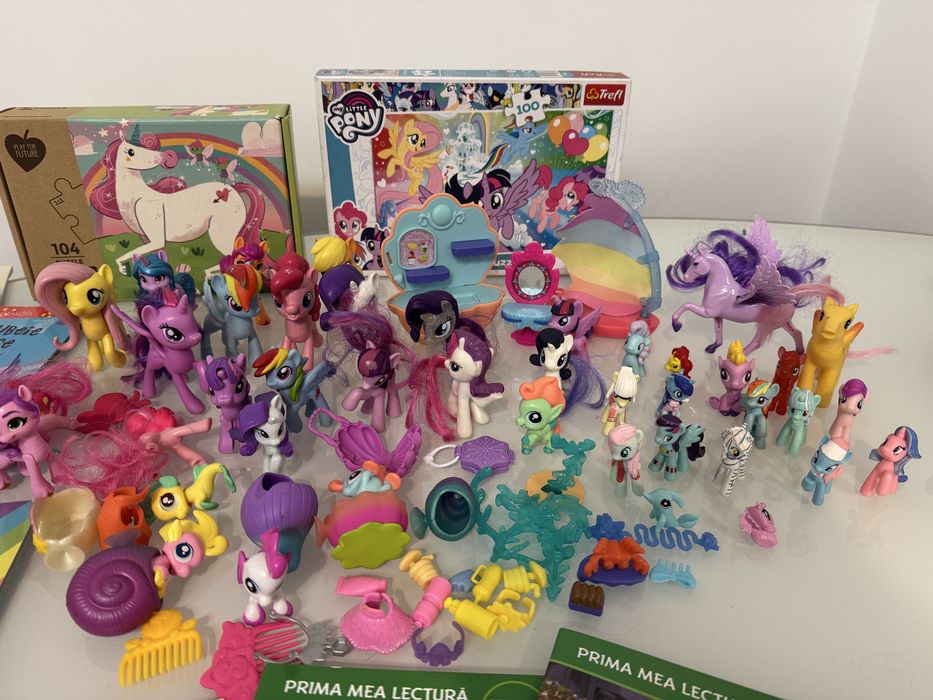 Lot jucarii My Little Pony - figurine, puzzle, carti, accesorii