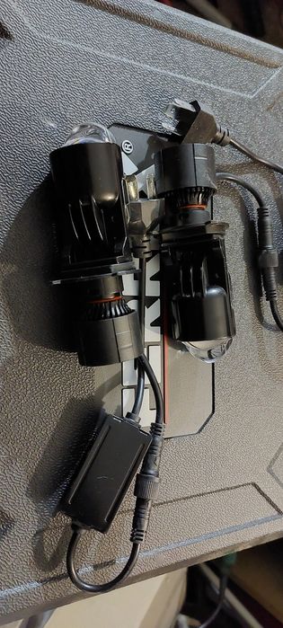 Лед крушки с цокъл Н4