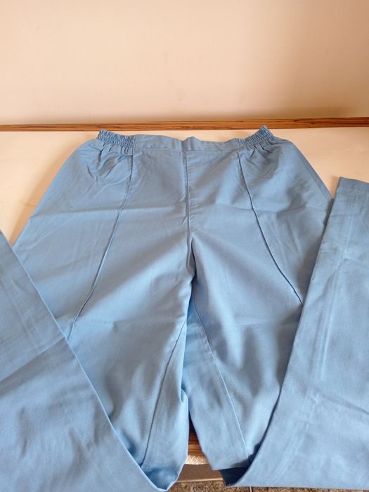 Медициналық форма көгілдір түсті