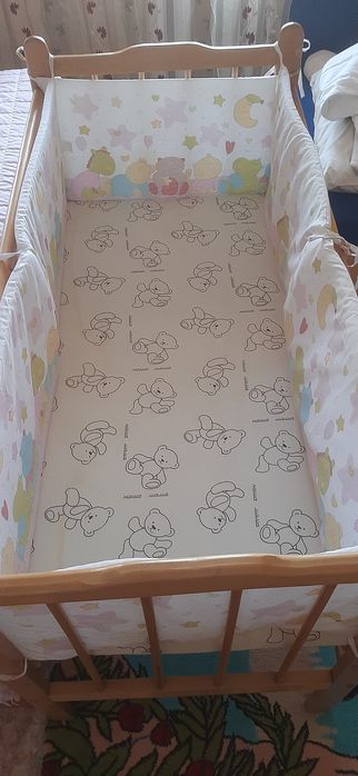 Детская кроватка