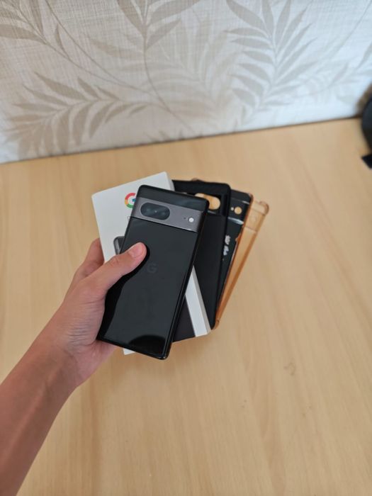 Обменяю Pixel 7 со сколом на крышке