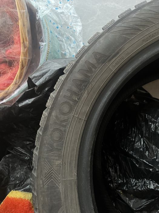 Шины шипы Yokohama  215/55 R17