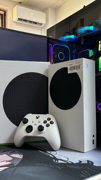 XBOX Series S | 512gb | 1 джостик | в отличном состоянии