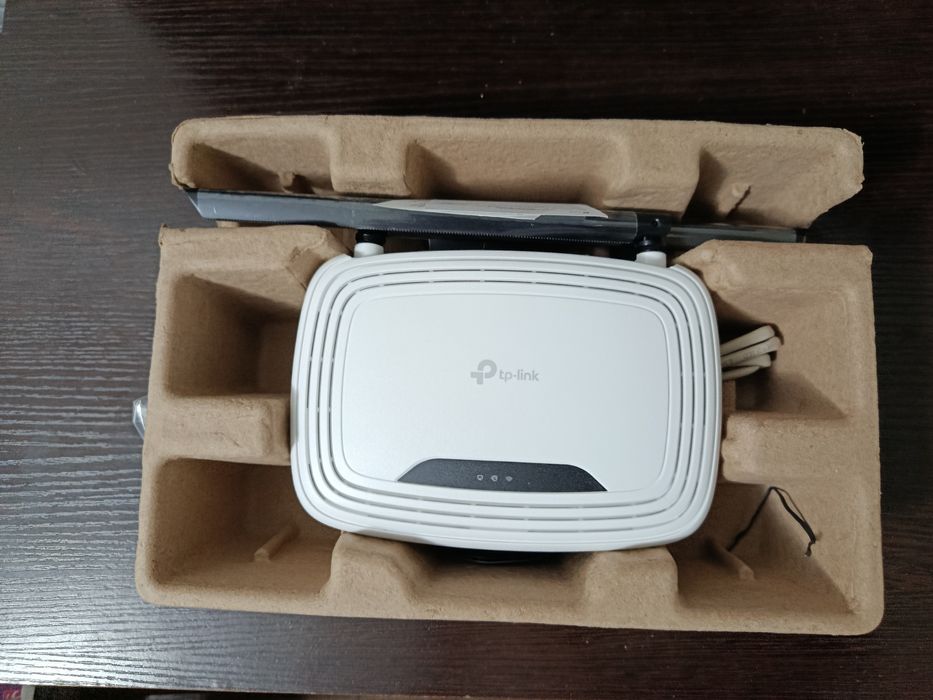 Вай-фай роутер tp link N300