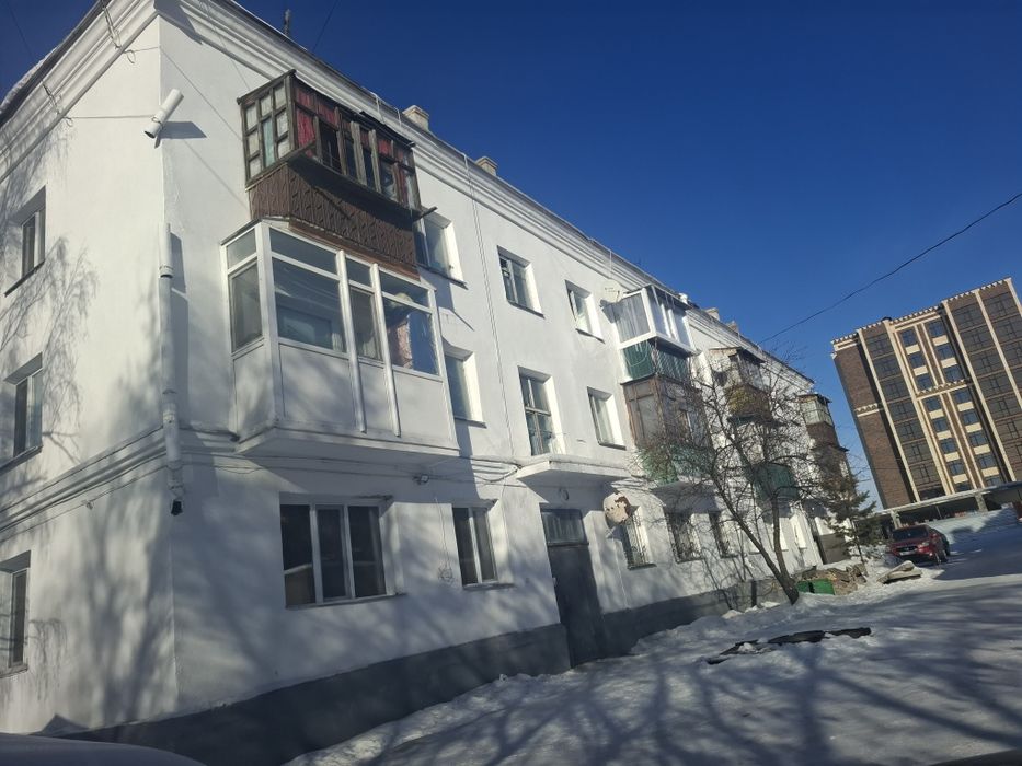 Продам квартиру 2 комнаты            .