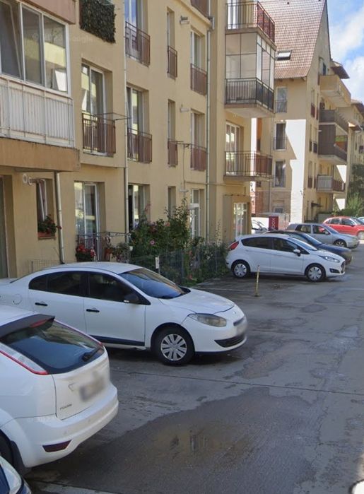 Ofer spre închiriere parcare in Floresti