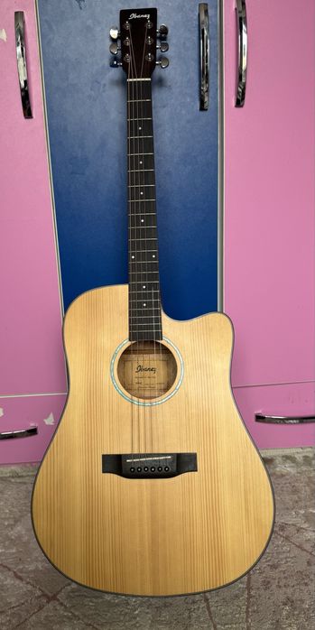 Акустическая гитара Ibanez