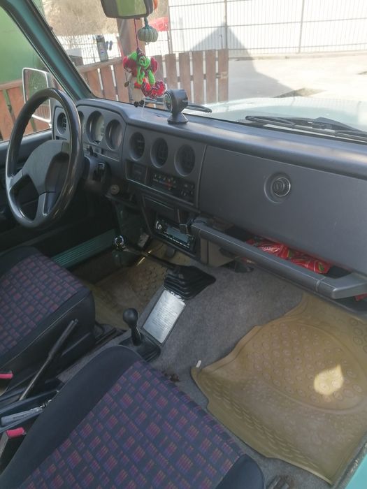 Suzuki samurai sj 80,