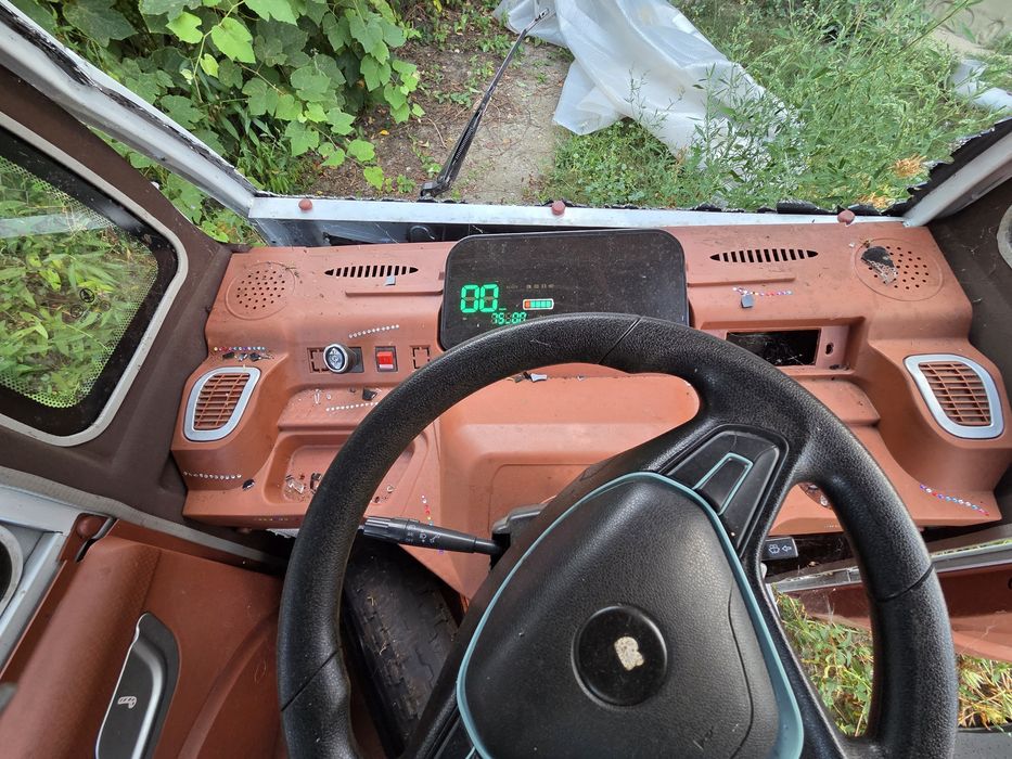 Triciclu electric utilitar KUBA E-Kamyonet (cu cabină) – Funcțional, avariat (Piese / Restaurare)