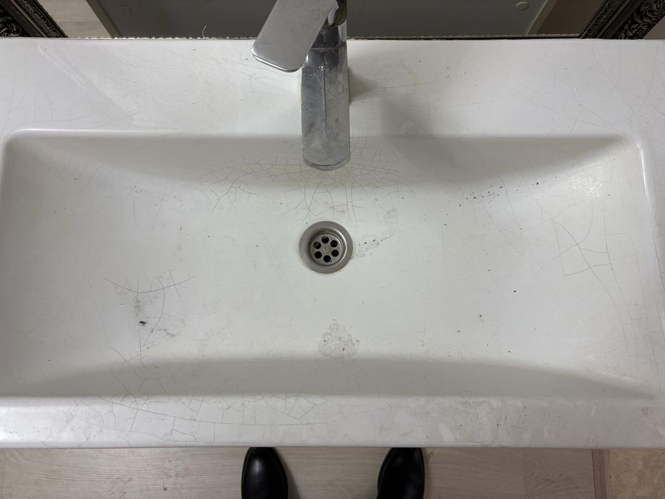 Продам раковину со шкафом