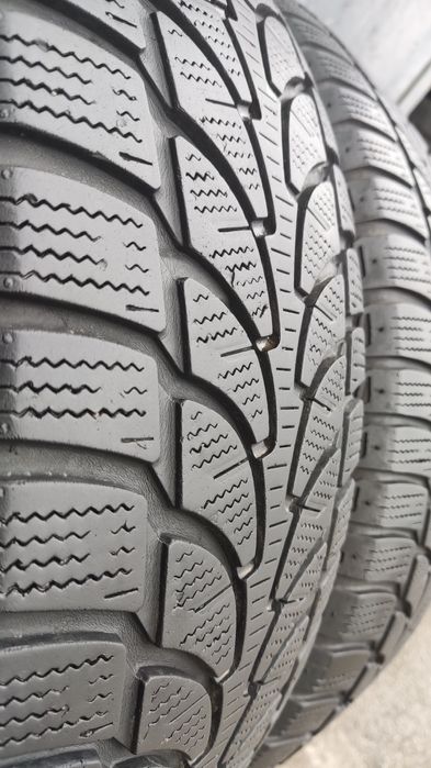 4бр.зимни гуми 215/65/16 Bridgestone Blizzak 
dot21
6.8mm
Добро състоя