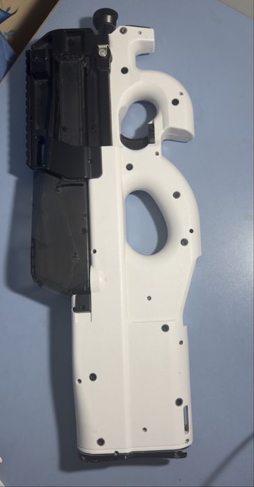 Автомат Orbeegun P90 white