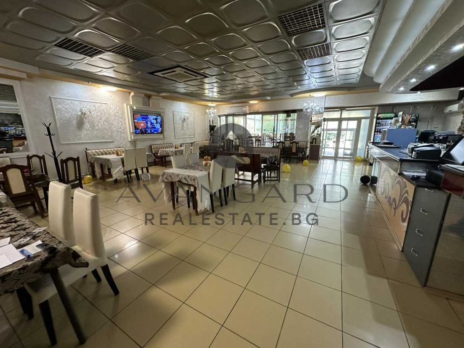 Продава се Заведение в Пловдив, Тракия - 400 кв.м за 1330 €/кв.м - Снимка #1