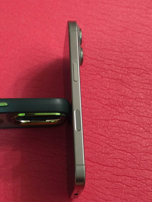 iPhone 16 Pro 128GB Natural Titanium bateria 92%