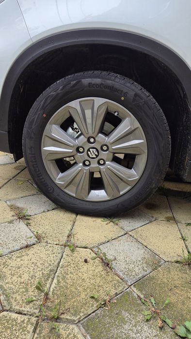 Continental EcoContact 6 215/55/R17 vara DOT 2025